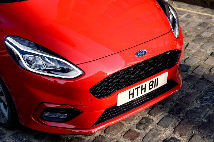 Детали экстерьера Ford Fiesta Sport Van 2018 года  (UK) (фото 5 из 23)